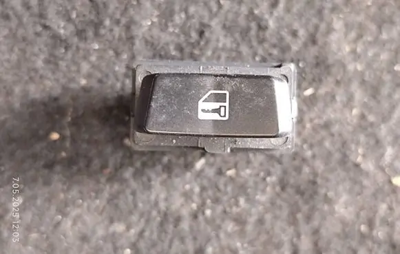 Opel Antara Central locking switch button 