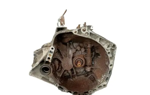 Manual 5 speed gearbox