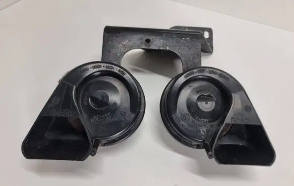 Audi A6 S6 C6 4F Horn signal 4F0951229 6033FB1548