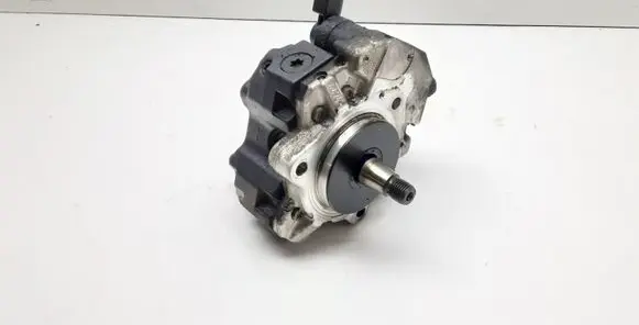 BMW X3 E83 Fuel injection high pressure pump 0445010146 7798333