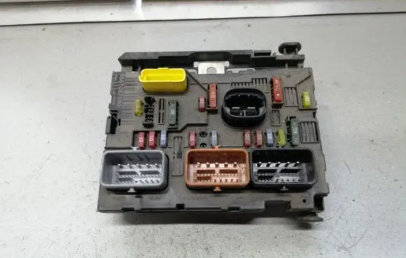 Peugeot 307 BSM Control unit 9661087080 BSML11