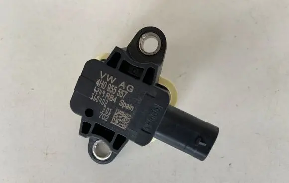 Audi A7 S7 4G Airbag deployment crash/impact sensor 4H0955557