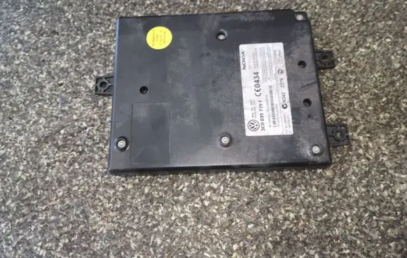 Volkswagen PASSAT B6 Other control units/modules 3C0035729F