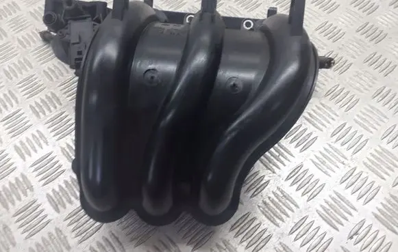 Skoda Fabia Mk2 (5J) Intake manifold 03D129766L