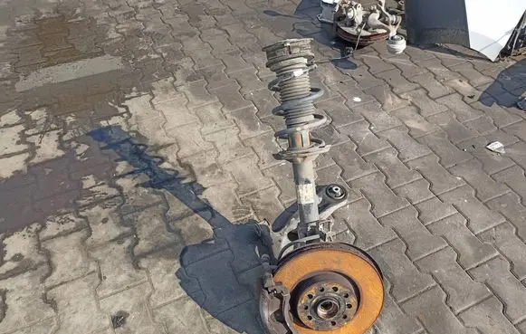 Volkswagen PASSAT B8 Front suspension assembly kit set 5Q0407257AIIIAPIII 5Q0407257A