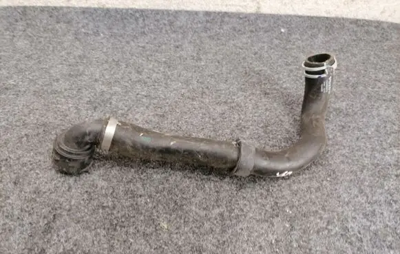 Volvo V60 Engine coolant pipe/hose 32252070