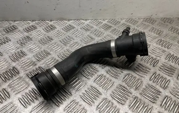 BMW 1 F20 F21 Engine coolant pipe/hose 7604542