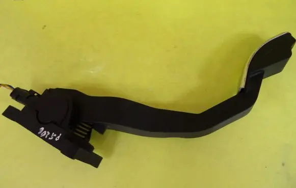 Peugeot 206 Accelerator throttle pedal 0280752258