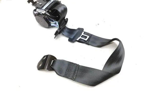 Ford Escape IV Rear seatbelt AU00A4772