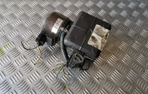 Citroen C5 Air suspension compressor 9636713880