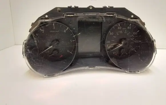 Nissan Qashqai Speedometer (instrument cluster) TYPE950A 140612 4EA2CLMGT