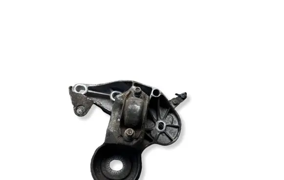 Audi A6 S6 C6 4F Engine mounting bracket 4F0199352M