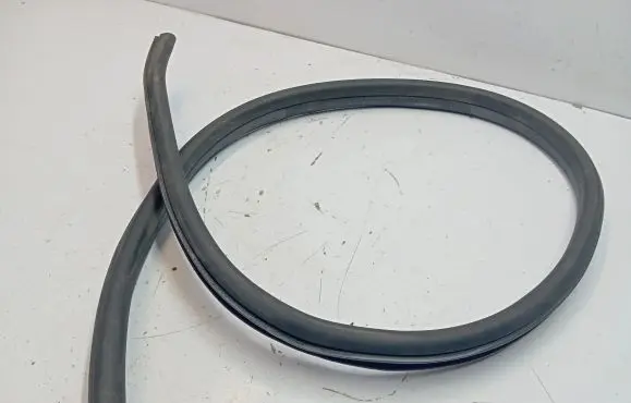Mercedes-Benz E W238 Front door rubber seal A2386922600