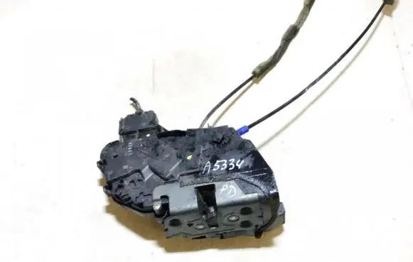 Mazda 5 Front door lock