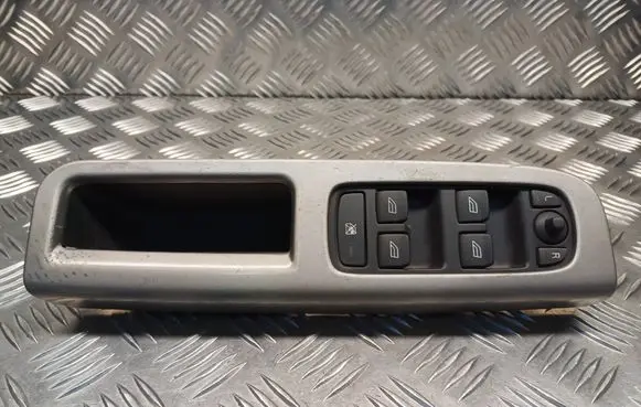 Volvo V50 Front door interior handle trim 8663817 30710787 30710788