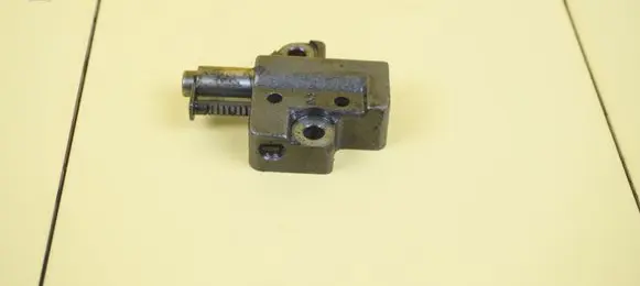 Mitsubishi Outlander Timing belt/chain tensioner 4HTR26