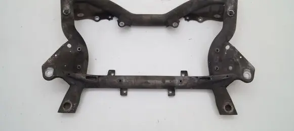 Mercedes-Benz C W204 Engine mount bracket