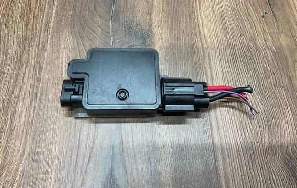 Jaguar F-Pace Coolant fan relay 940013003 990004949116
