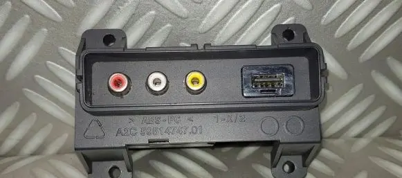 Land Rover Range Rover L405 USB socket connector CK52-19C166-AA