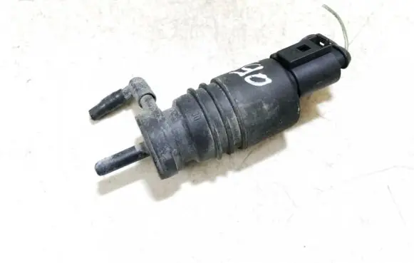 Audi A6 S6 C5 4B Windscreen/windshield washer pump