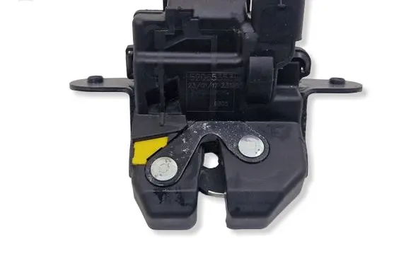 Jeep Renegade Tailgate/trunk/boot lock/catch/latch 52065353