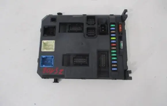 Citroen C3 Central body control module 9666952280