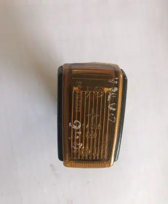Front fender indicator light
