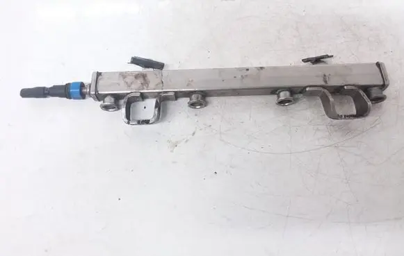 Mazda 6 Fuel main line pipe 6M8G9D280AA L3G13150 061107C
