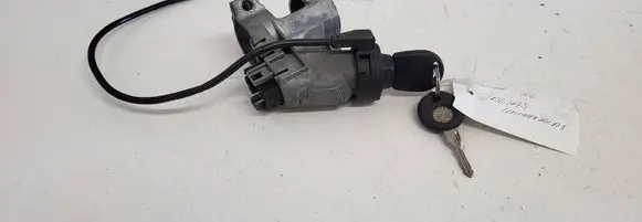 Volkswagen PASSAT B4 Ignition lock 357905851D