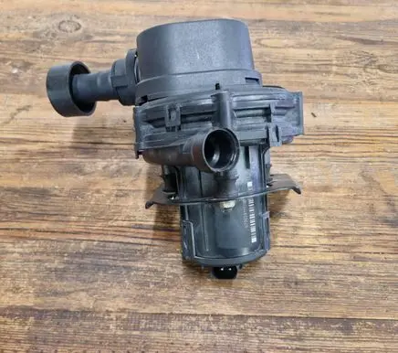 BMW Z3 E36 Secondary air pump 1437466