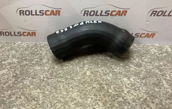 BMW 5 E39 Intercooler hose/pipe 1161779938901 11884414