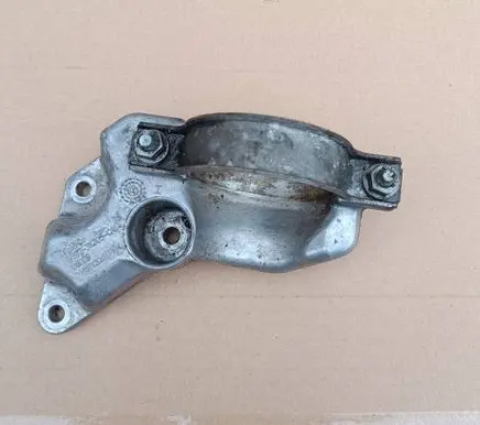 Ford Fiesta Rear differential mounting bracket D1B73K305CA D0D2B