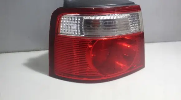 KIA Carens I Rear/tail lights PY21W