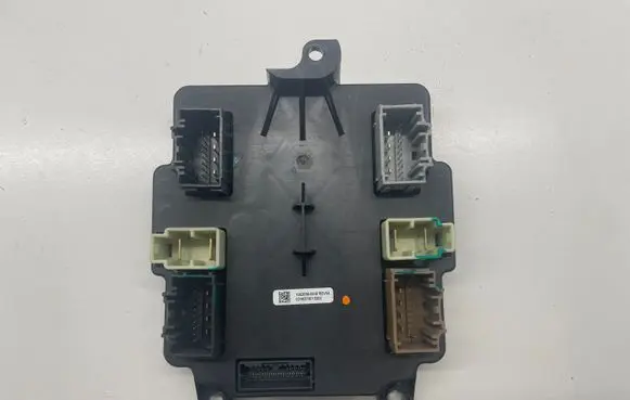 Tesla Model X Door control unit/module 106205600B