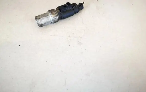 Volkswagen Golf IV Air conditioning (A/C) pressure sensor 