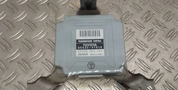 Toyota Prius (NHW20) Gearbox control unit/module 8953547010