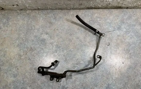 Subaru Forester SF Fuel main line pipe 17523AA462 A46702D17 9421