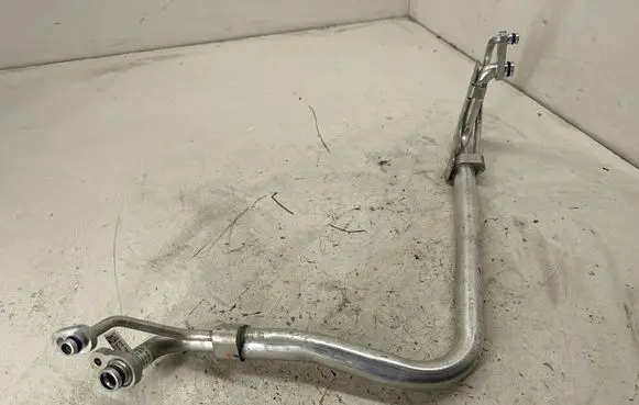Audi Q3 F3 Air conditioning (A/C) pipe/hose 5QB816738