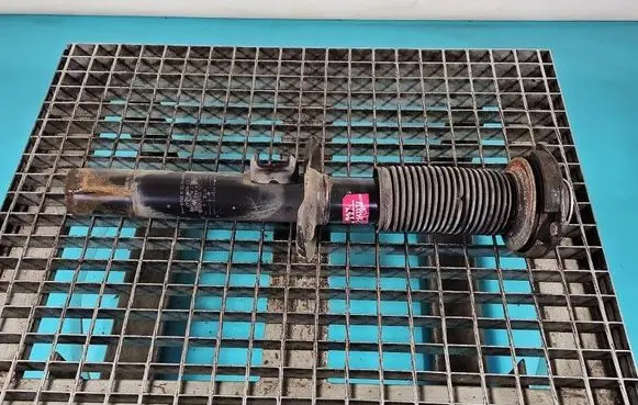 Volkswagen Scirocco Front shock absorber/damper IMPRK1571807