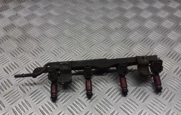 Mazda 3 I Fuel main line pipe