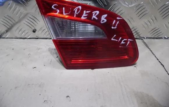 Skoda Superb B6 (3T) Tailgate rear/tail lights 345345