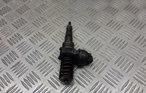 Skoda Fabia Mk1 (6Y) Fuel injectors set 038130073AG