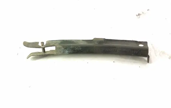 Mercedes-Benz R W251 Front bumper mounting bracket 2518801114 A2518801114