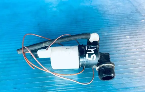 Renault Scenic III - Grand scenic III Windscreen/windshield washer pump 8200067015