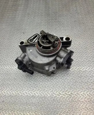 Opel Astra L Vacuum pump 9850109580
