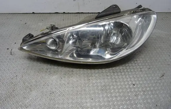 Peugeot 206 Headlight/headlamp 9660535680