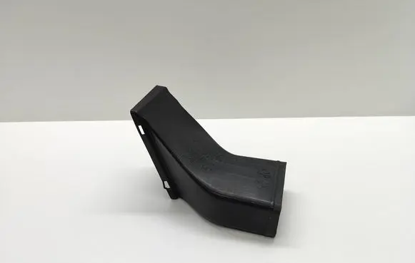 BMW 5 E60 E61 Brake cooling air channel/duct 7033704 703370412 51117033704