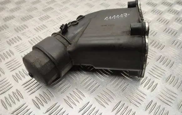 BMW 3 E90 E91 Oil filter mounting bracket 7807799