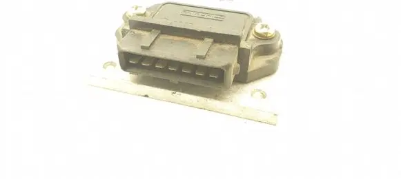 Audi 80 90 B2 Ignition amplifier control unit 211905351