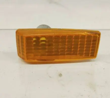 Mercedes-Benz E W124 Front fender indicator light 1248200021 08-440-1402N-F